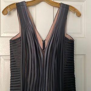 V neck sleeveless black dress